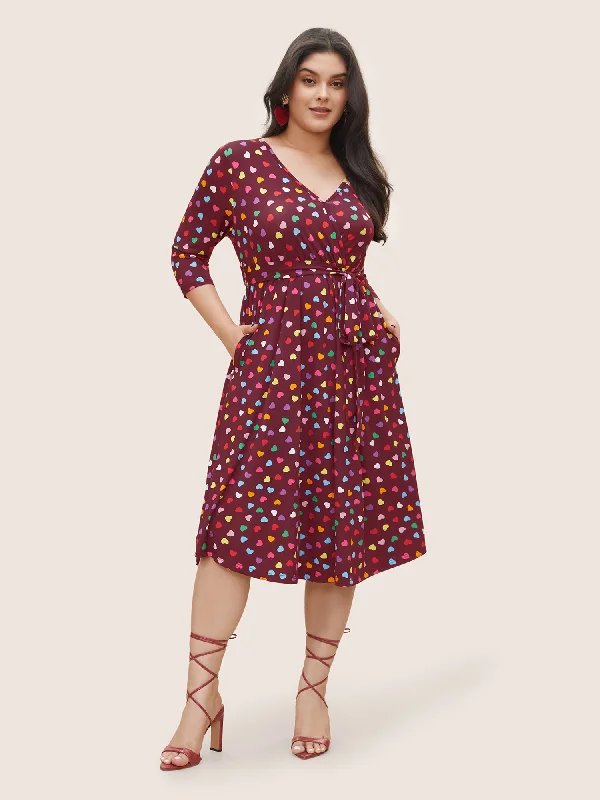 Colored Heart Print Belted Overlap Collar Dress