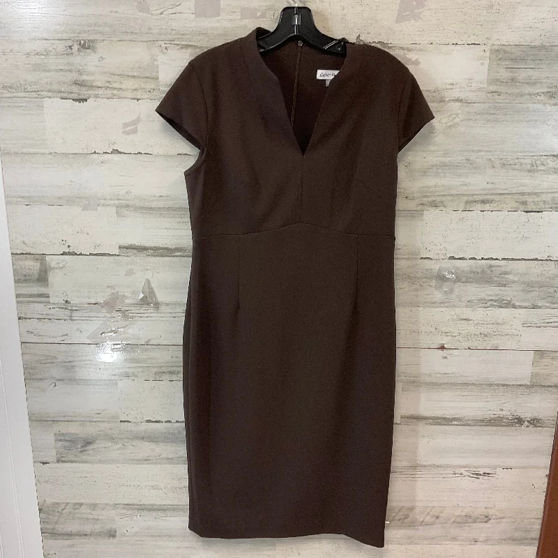 Dress Casual Short By Calvin Klein In Brown, Size: L