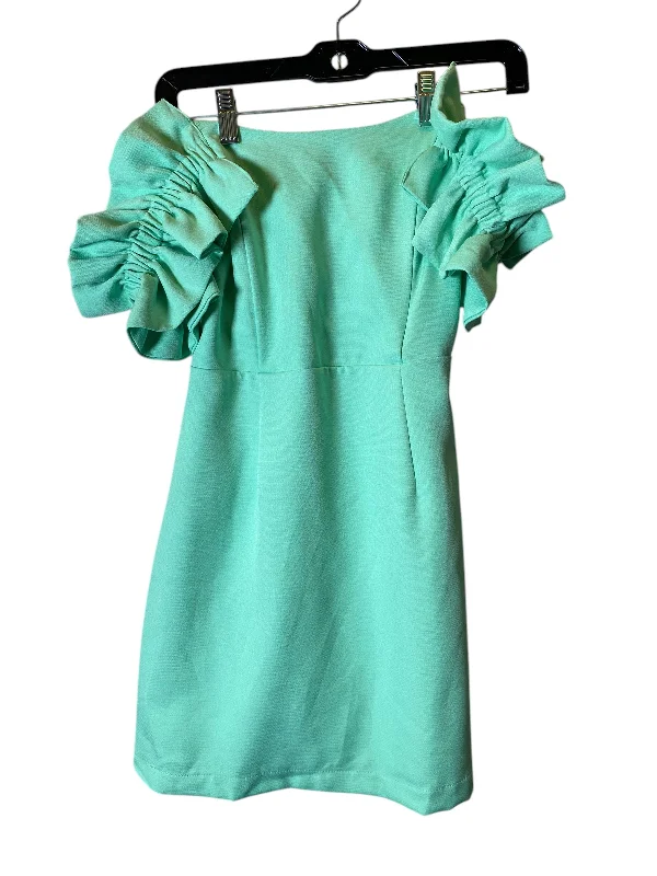 Dress Casual Short By Clothes Mentor In Green, Size: M